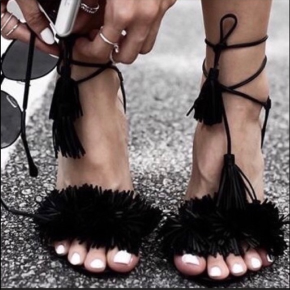 Steve Madden Shoes - Steve Madden 9.5 kierra fringe heels  Sz 9.5